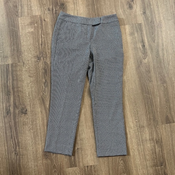 Black and White Ann Taylor Factory Crop Pants - Picture 1 of 4